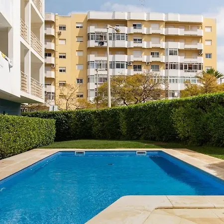 Relax Swimming Pool Beach - Riviera Flat *
